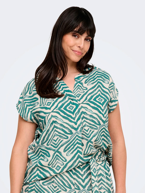 CARSHILLA - Plus Size Pusero fra Only Carmakoma