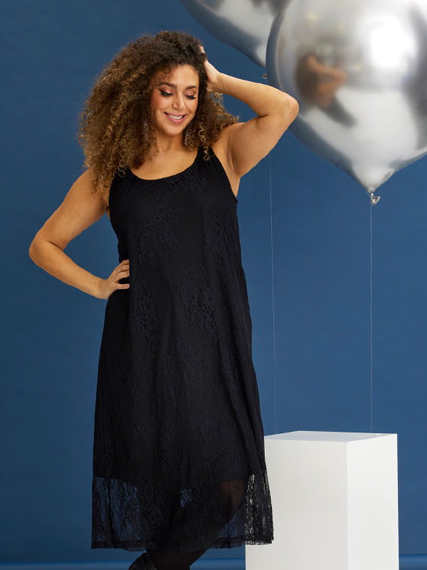 DIAZ - Plus Size Mekko fra Zhenzi