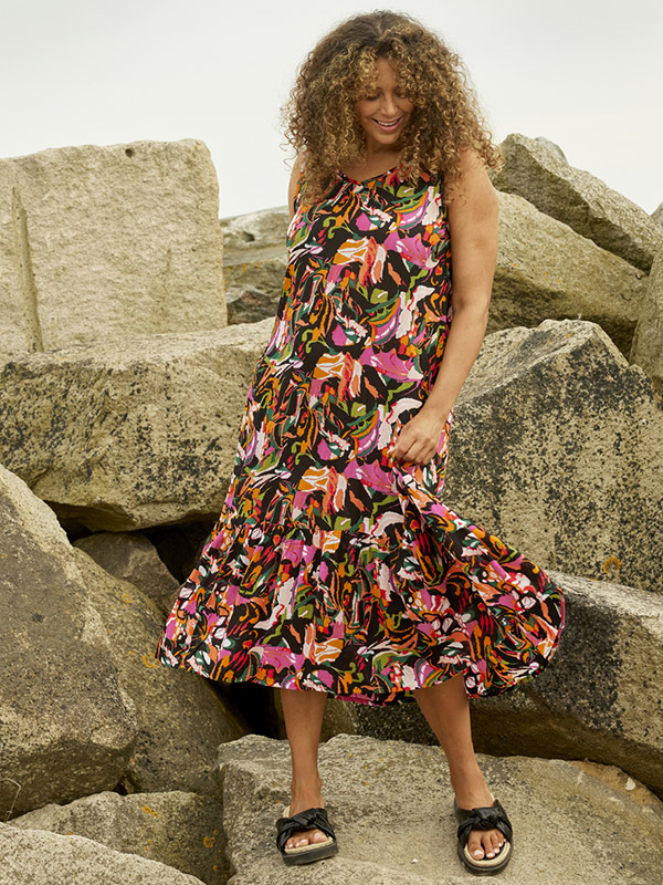 GODY - Plus Size Mekko fra Zhenzi