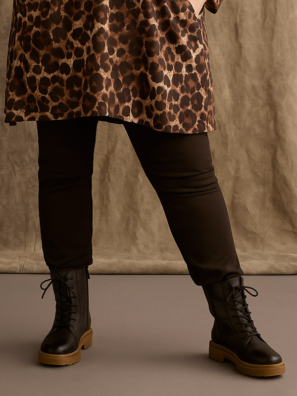 ZH-GROOVE - Plus Size Housut fra Zhenzi