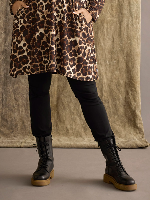 ZH-GROOVE - Plus Size Housut fra Zhenzi