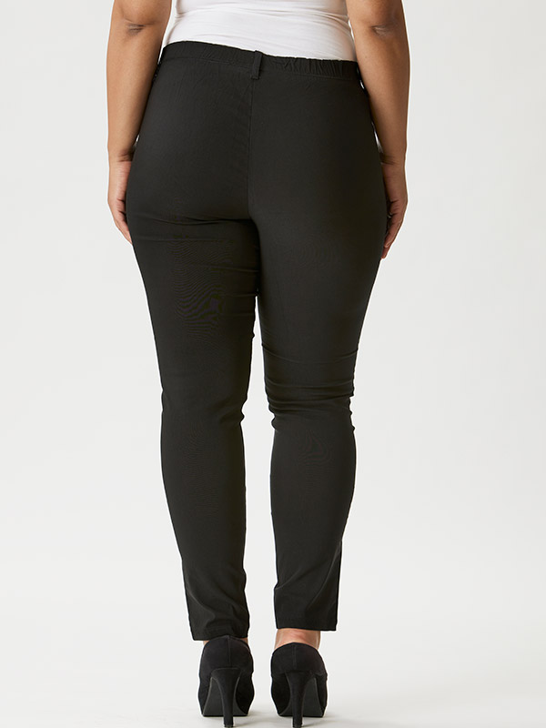 TWIST - Plus Size Housut fra Zhenzi