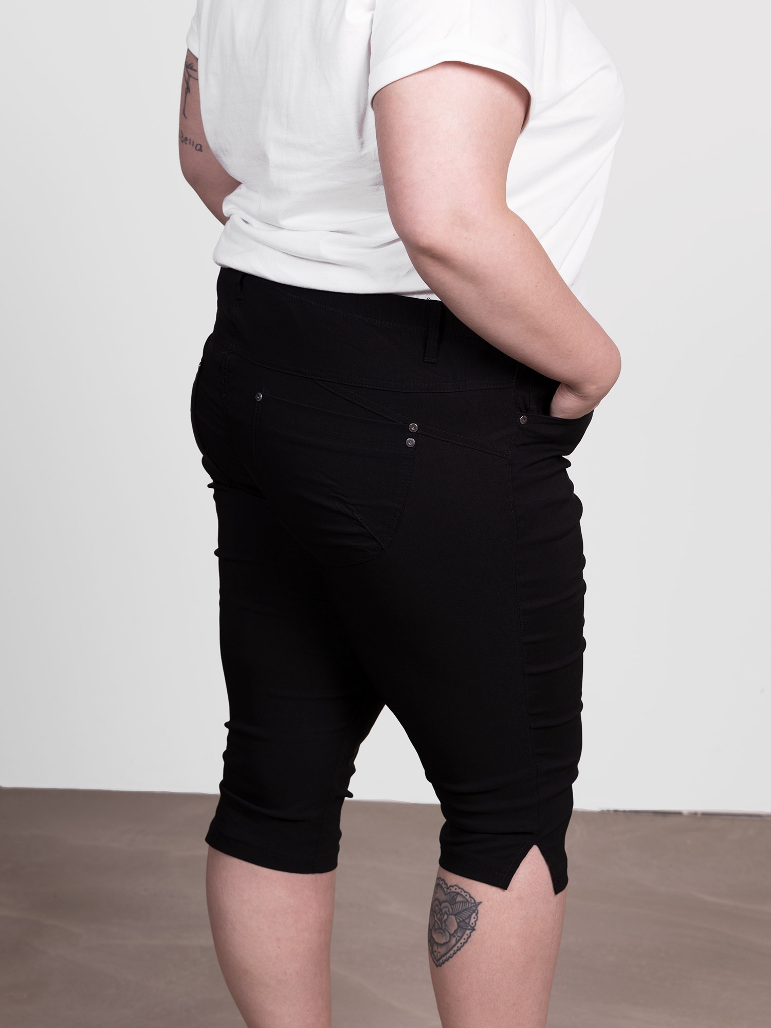 TWIST - Plus Size Housut fra Zhenzi