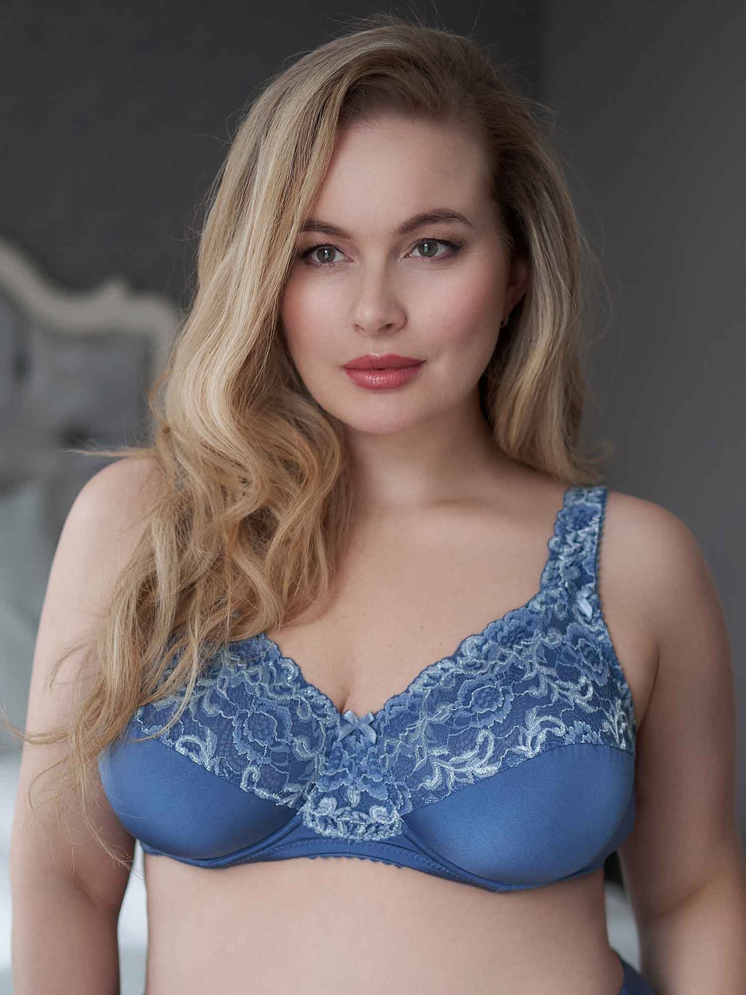 BEATE PLAIN - Plus Size Kaaret liivit fra Plaisir