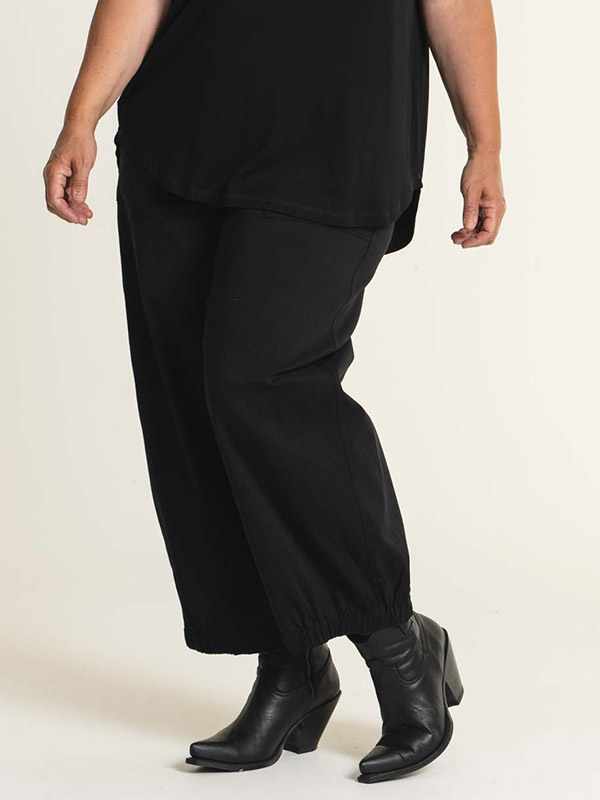 CLARA  - Plus Size Housut fra Gozzip