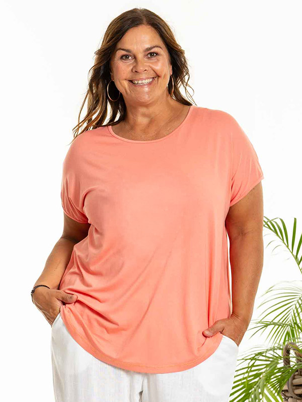 GITTE - Plus Size T-paita fra Gozzip