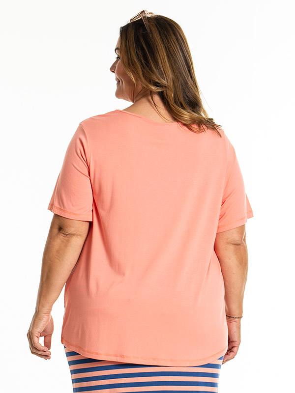 GITTE - Plus Size T-paita fra Gozzip
