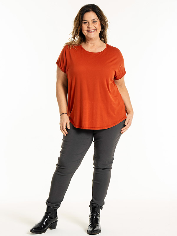GITTE - Plus Size T-paita fra Gozzip