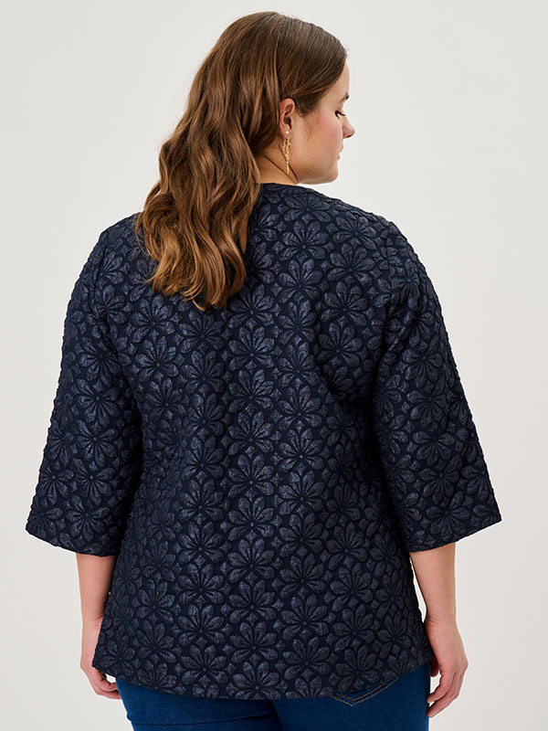 ADGENA - Plus Size Pusero fra Adia