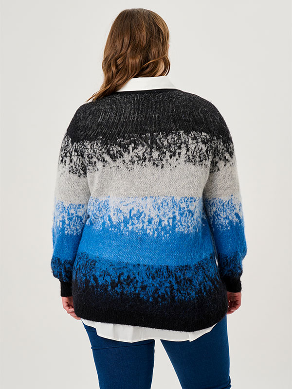 ADGILLIAN - Plus Size Villapaita fra Adia
