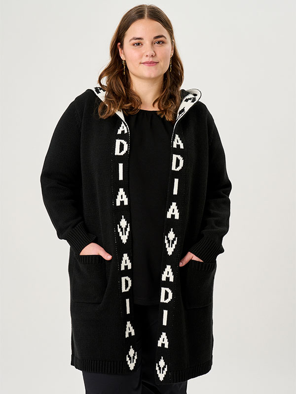 ADGLORIA - Plus Size Neuletakki fra Adia