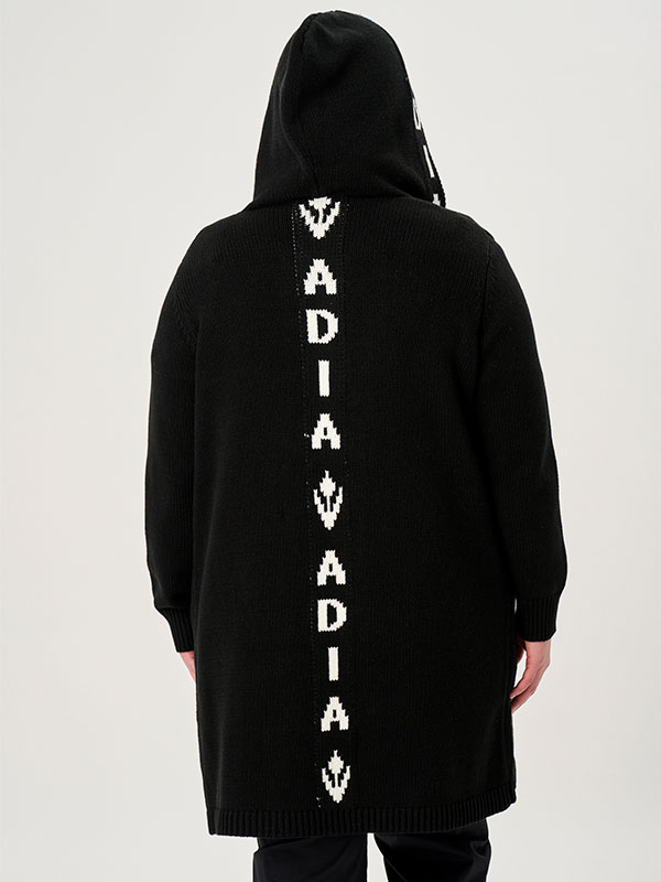 ADGLORIA - Plus Size Neuletakki fra Adia