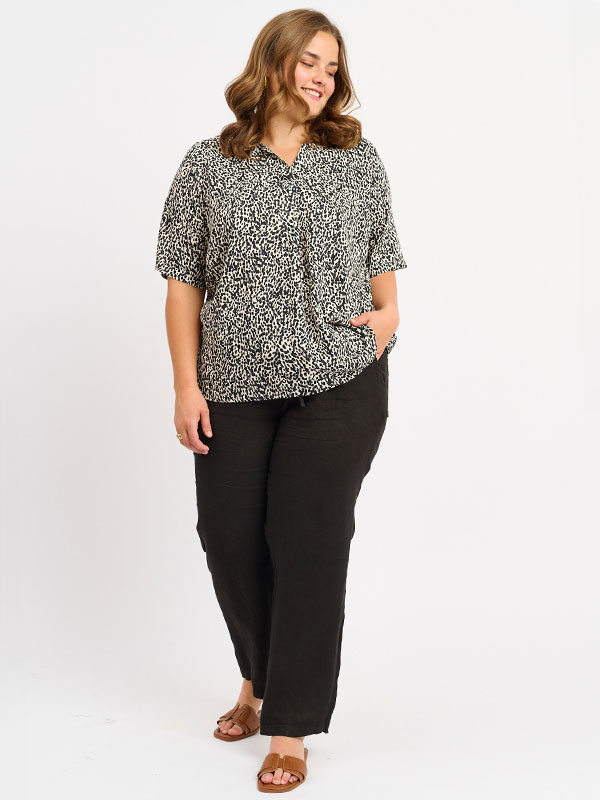 ADVERDA - Plus Size Housut fra Adia