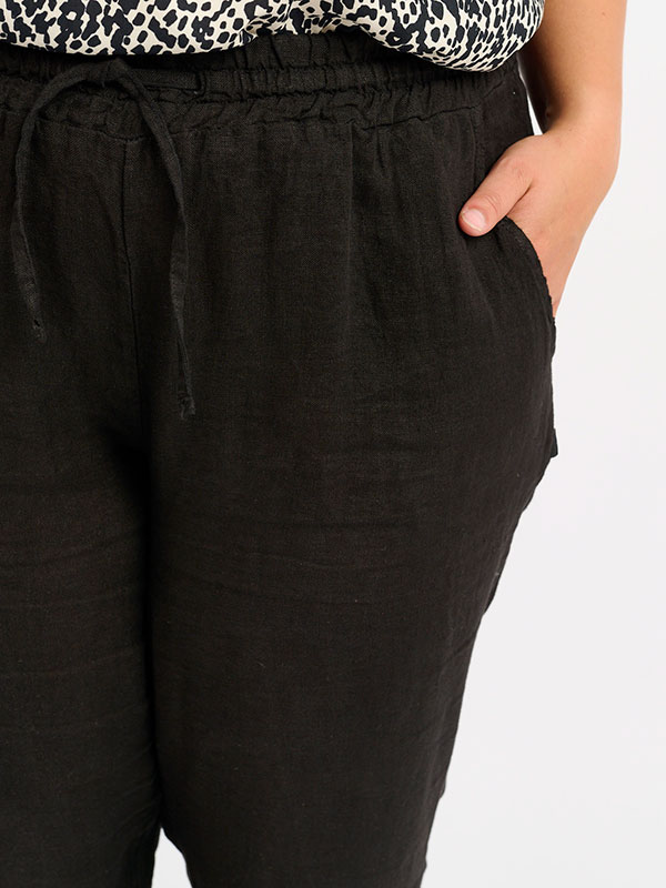 ADVERDA - Plus Size Housut fra Adia