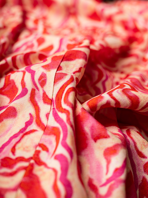 ADVIGGA - Plus Size Mekko fra Adia