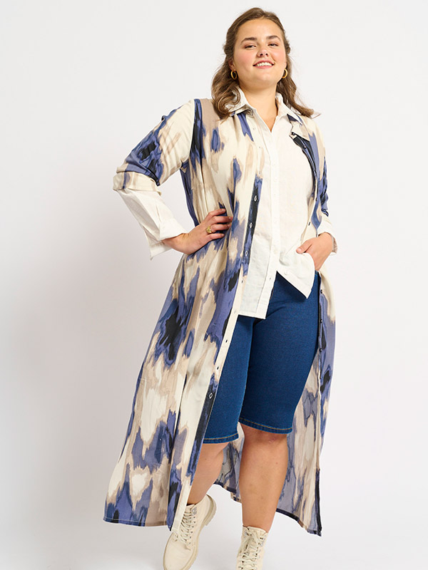 ADVILHELMA - Plus Size Mekko fra Adia