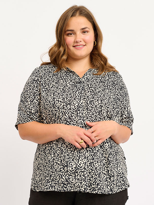 ADVIPSE - Plus Size Pusero fra Adia