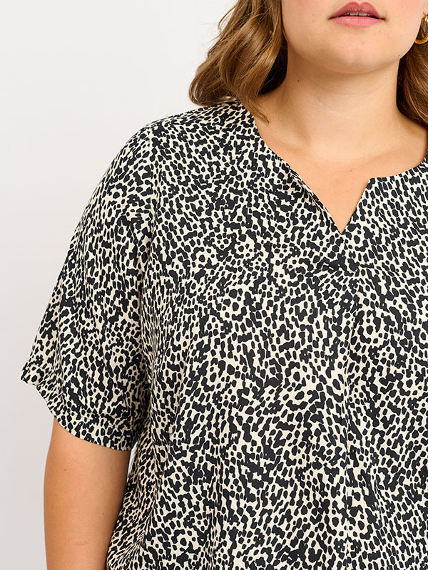 ADVIPSE - Plus Size Pusero fra Adia