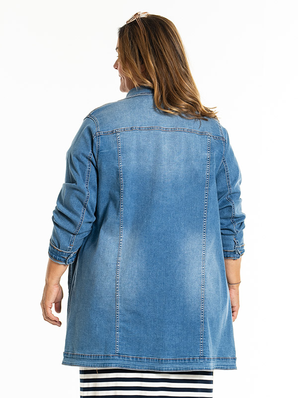 AMELA - Plus Size Takki fra Gozzip
