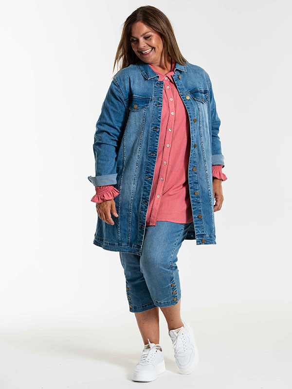 AMELA - Plus Size Takki fra Gozzip