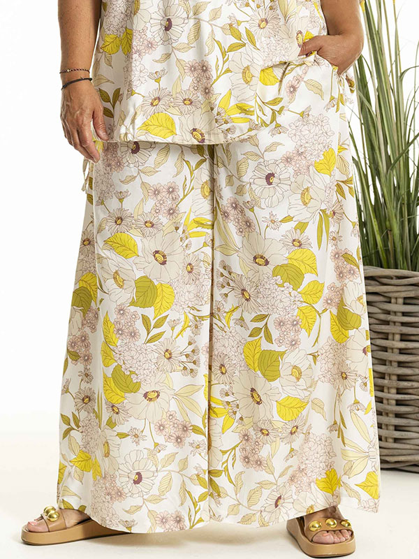BERETHE - Plus Size Housut fra Gozzip