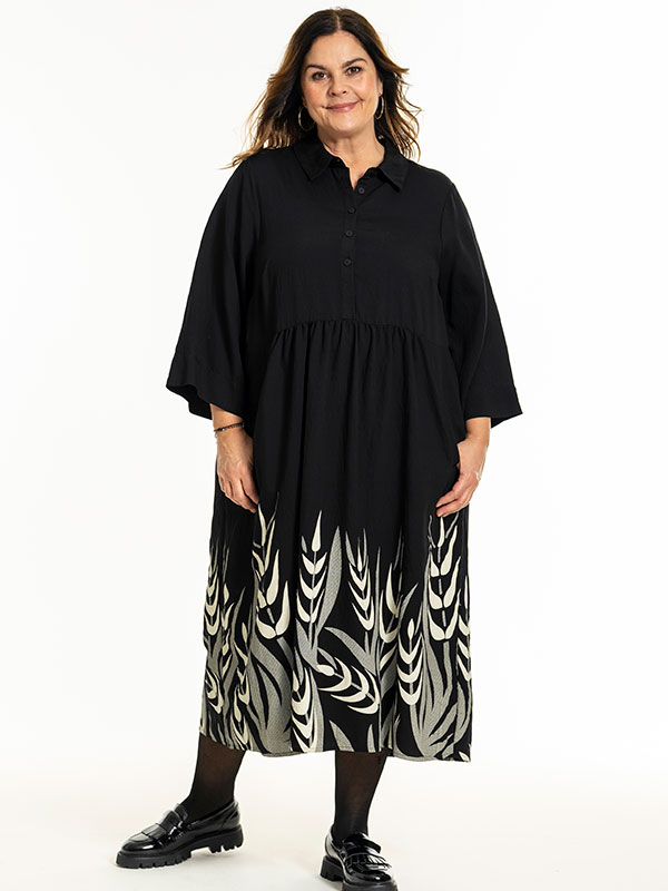 ANN-LOUISE - Plus Size Mekko fra Gozzip