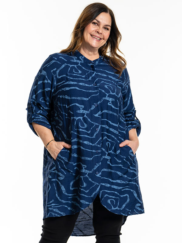 MONNA - Plus Size Tunic fra Gozzip
