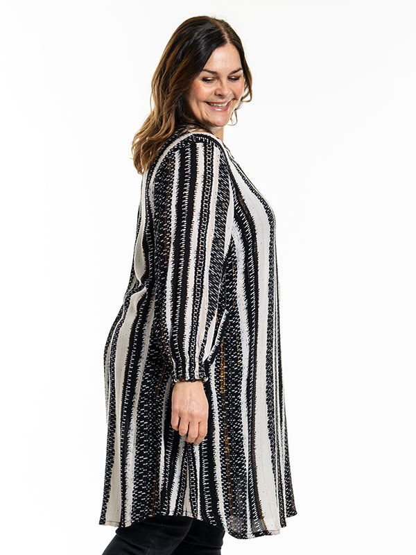 BEBBIE - Plus Size Tunic fra Gozzip