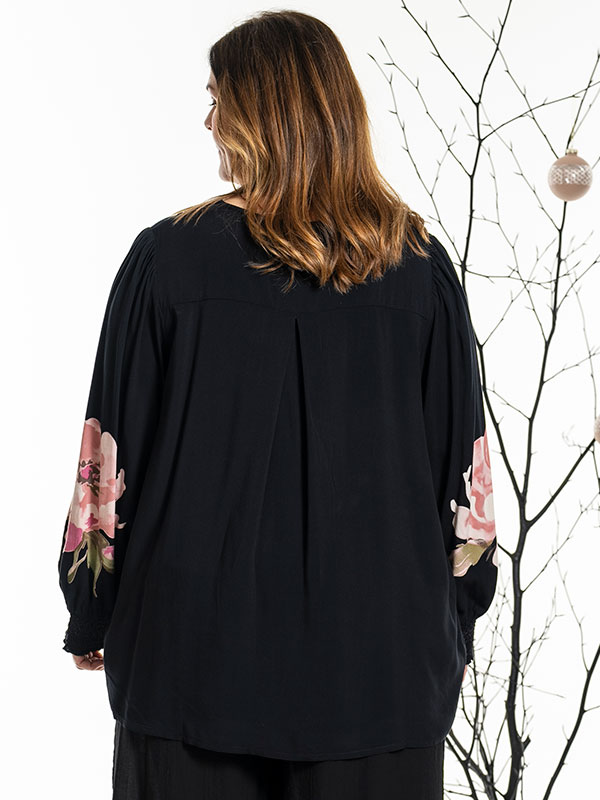 GWEN - Plus Size Pusero fra Gozzip