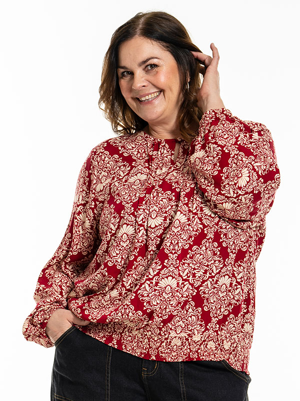 GABRIELLA - Plus Size Pusero fra Gozzip