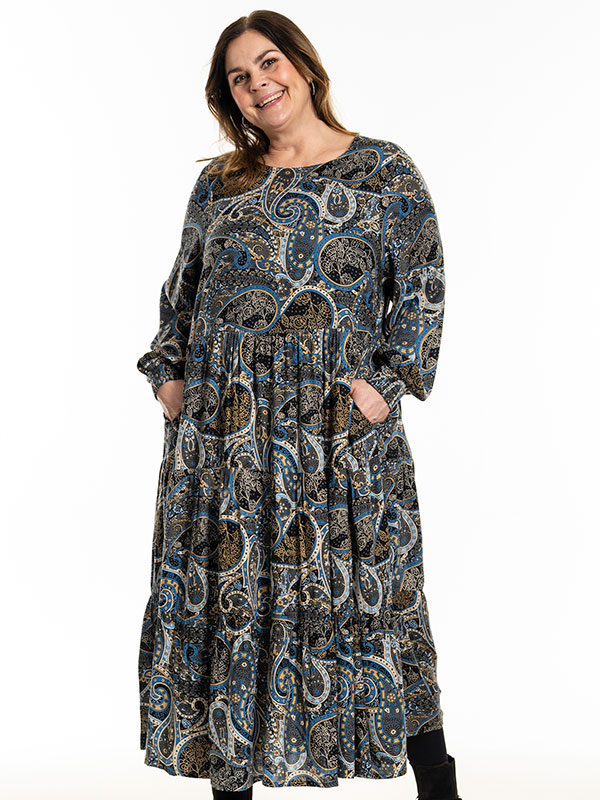 SUSSIE - Plus Size Mekko fra Gozzip