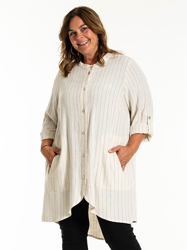 MONNA - Plus Size Tunic fra Gozzip
