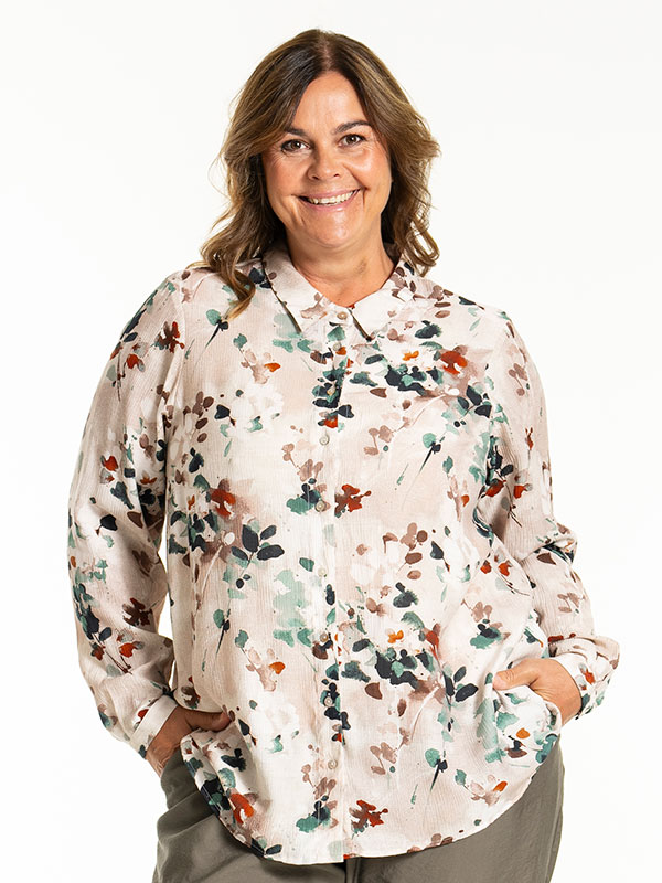 KARINA - Plus Size Paita fra Gozzip