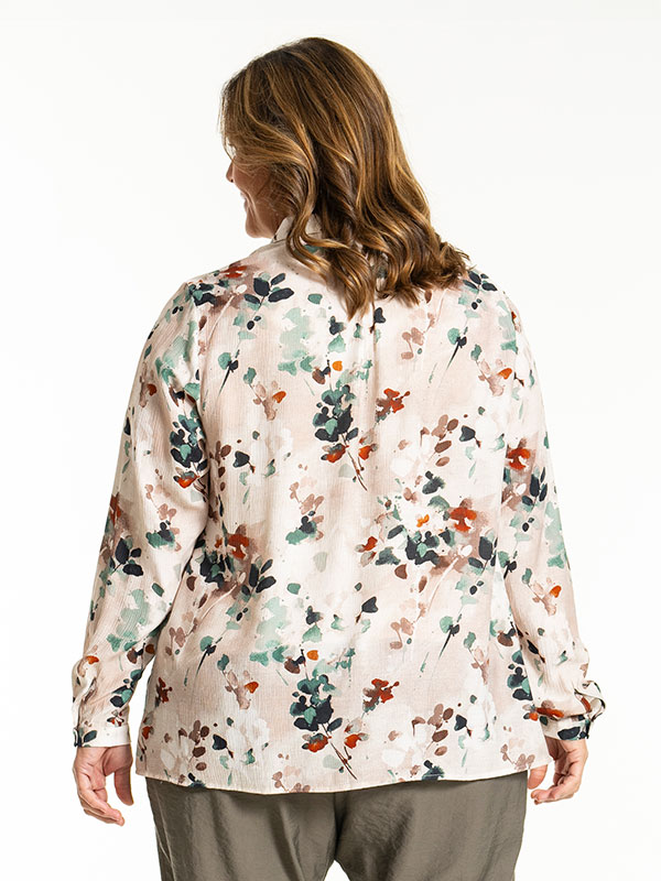 KARINA - Plus Size Paita fra Gozzip