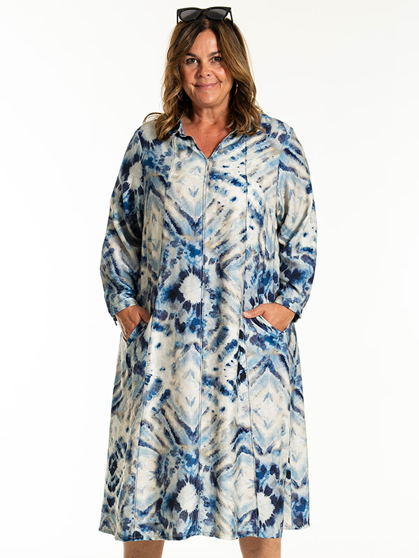 JANELLE - Plus Size Mekko fra Gozzip