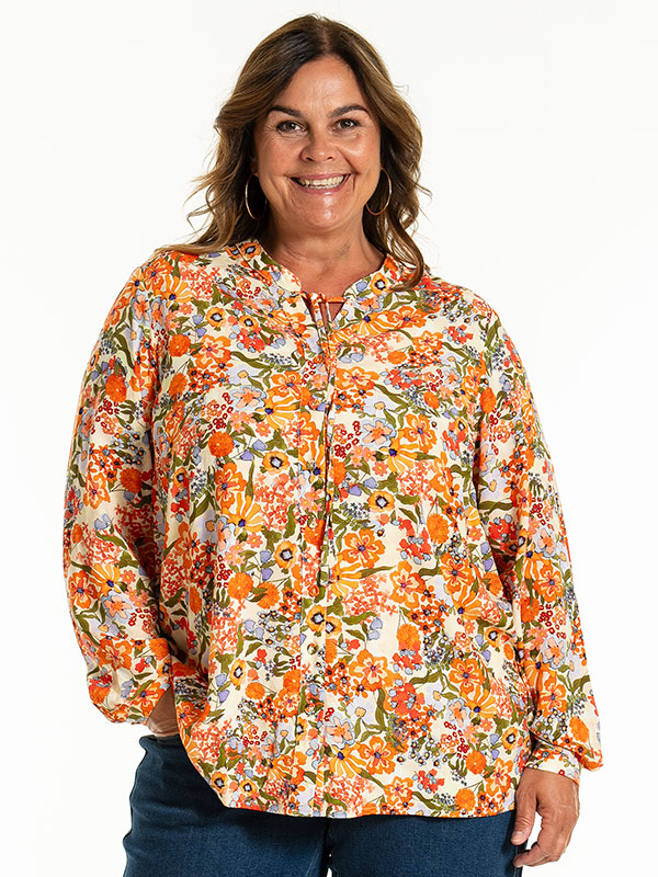 JANETT - Plus Size Pusero fra Gozzip