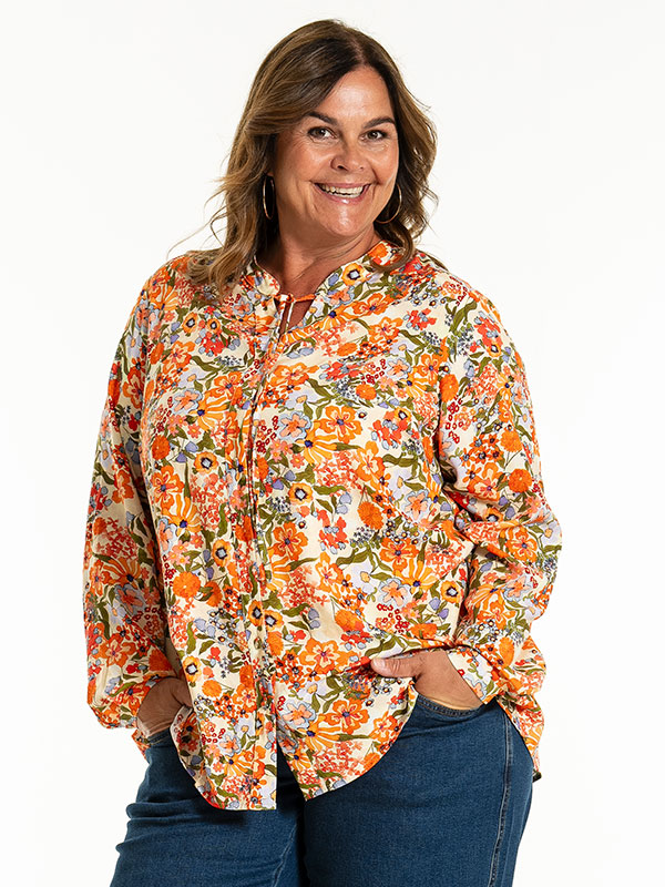 JANETT - Plus Size Pusero fra Gozzip