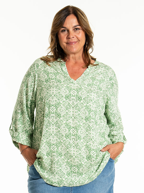 BILLIE - Plus Size Pusero fra Gozzip