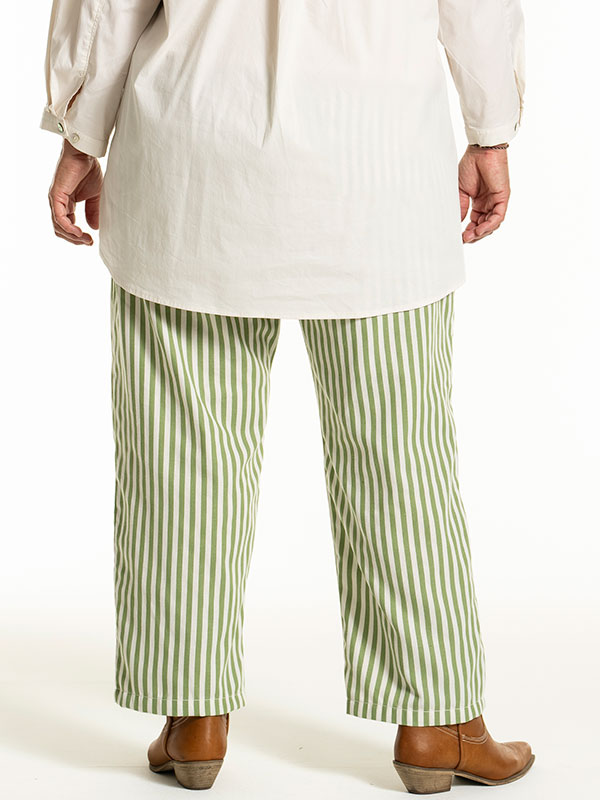 JEANNA - Plus Size Housut fra Gozzip