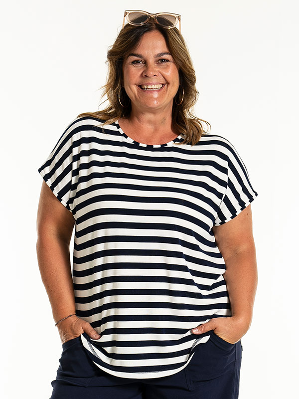 GITTE - Plus Size T-paita fra Gozzip