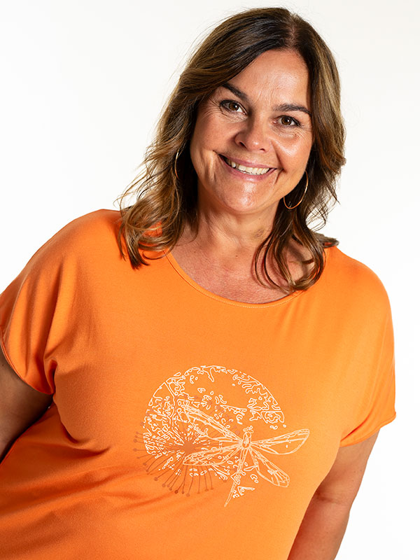 GITTE - Plus Size T-paita fra Gozzip