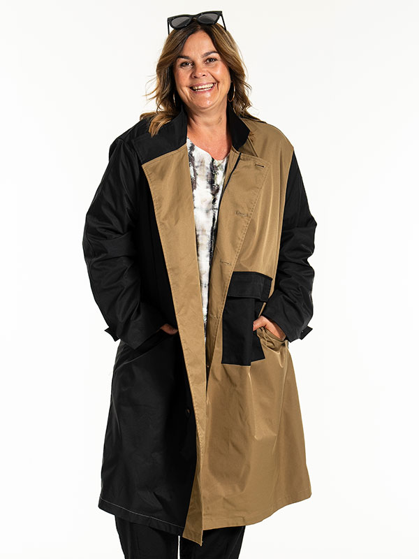 JULLA - Plus Size Takki fra Gozzip