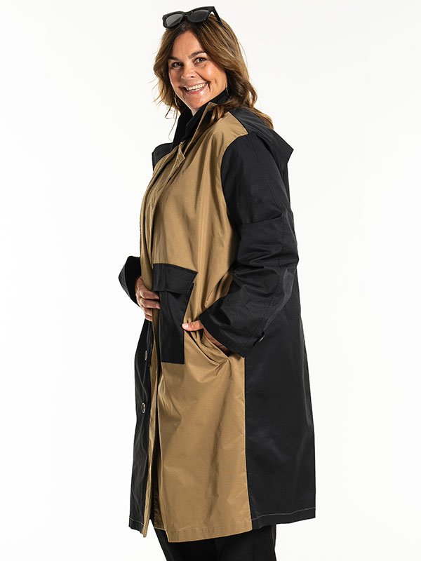 JULLA - Plus Size Takki fra Gozzip