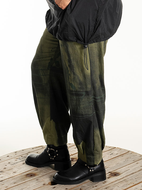 ILA - Plus Size Housut fra Gozzip Black