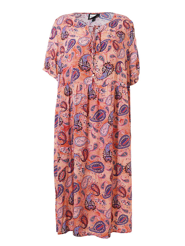 KARNELIA - Plus Size Mekko fra Gozzip
