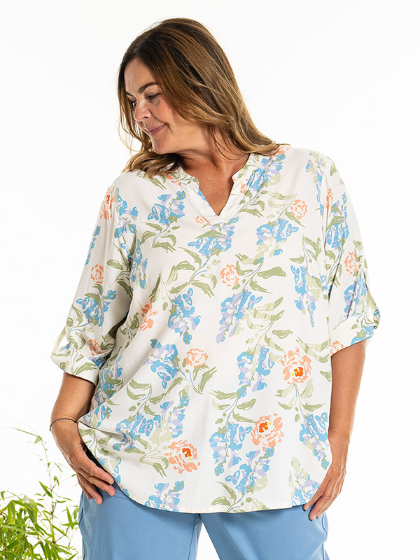 BILLIE - Plus Size Pusero fra Gozzip