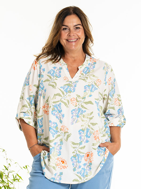 BILLIE - Plus Size Pusero fra Gozzip