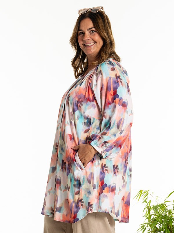 KATHINKA - Plus Size Tunic fra Gozzip