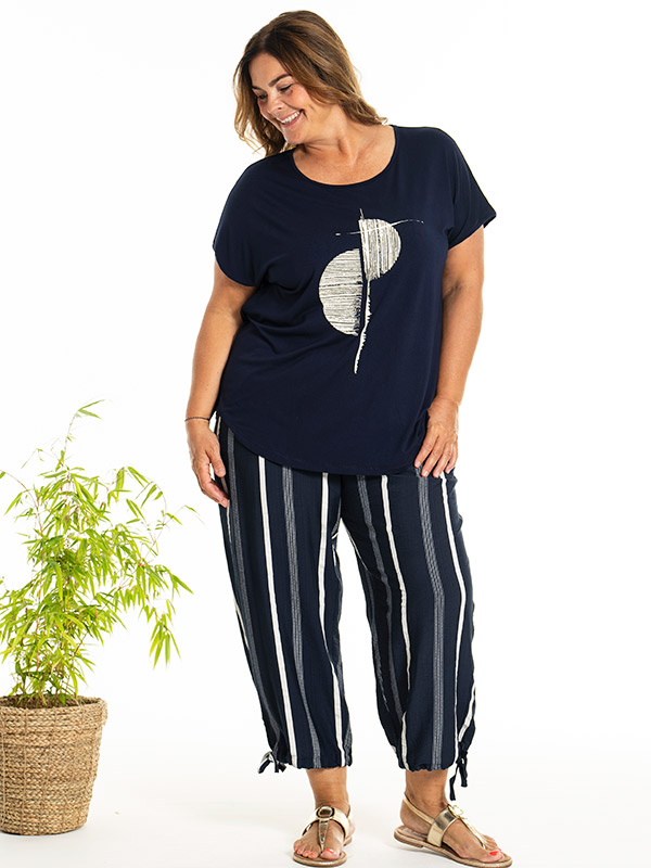 AUGUSTA - Plus Size Housut fra Gozzip