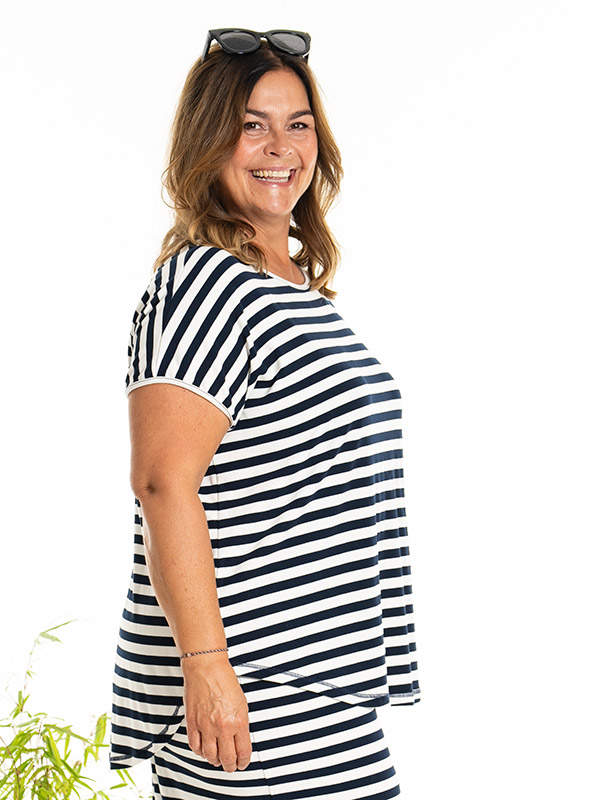 GITTE - Plus Size T-paita fra Gozzip